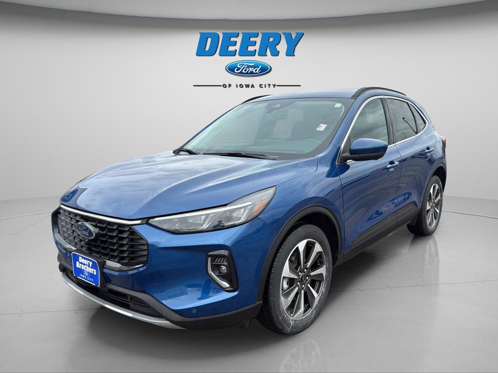 Certified 2023 Ford Escape Platinum AWD/4WD image 2