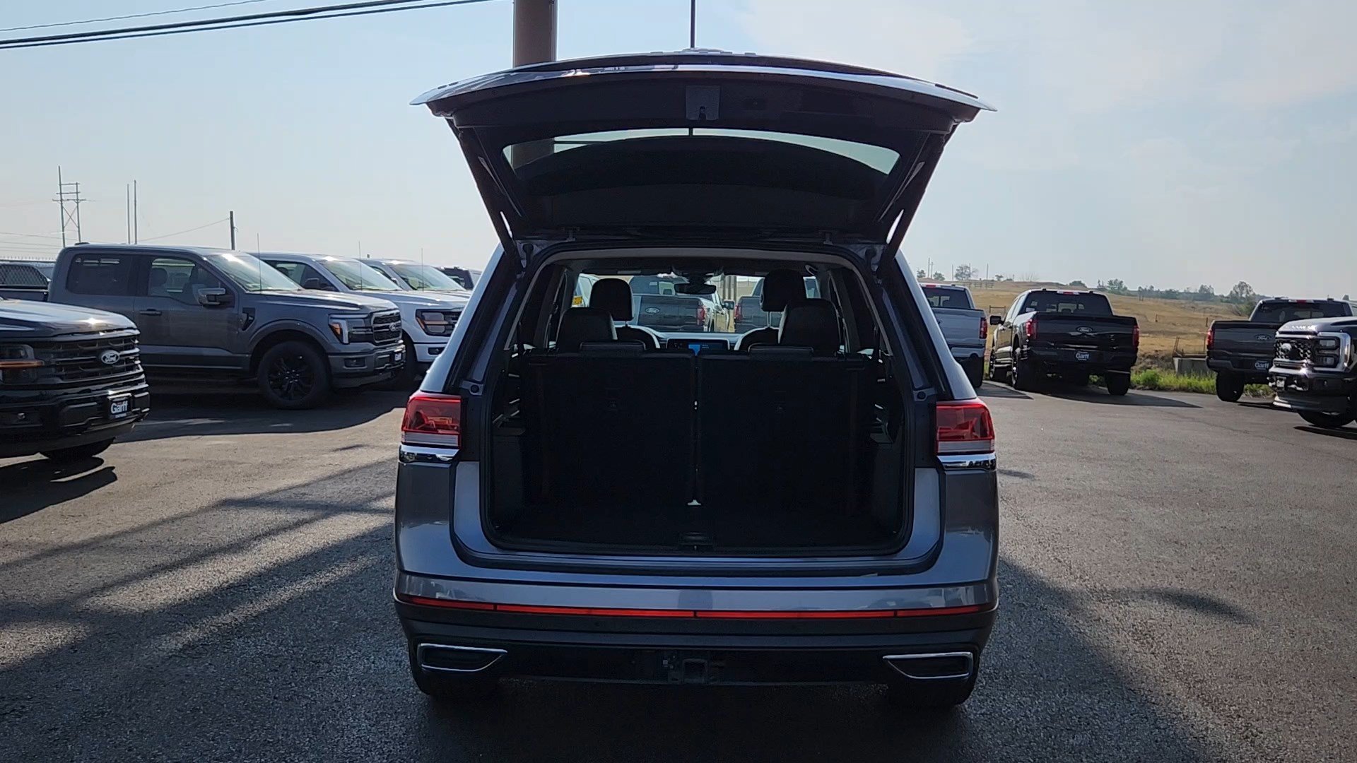 Used 2024 Volkswagen Atlas SE AWD/4WD image 19