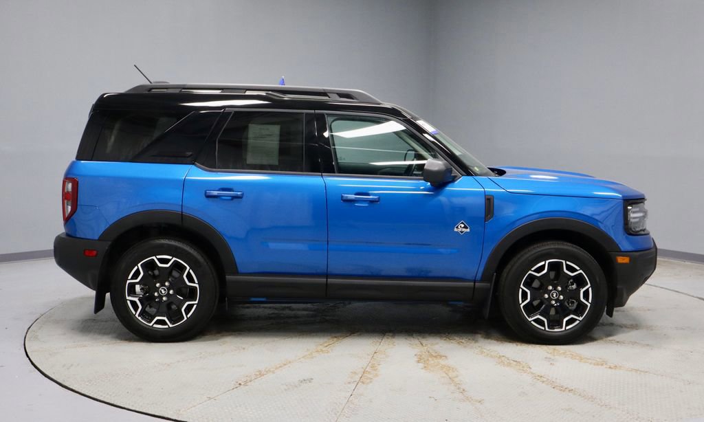 Certified 2025 Ford Bronco Sport Outer Banks w/ Outer Banks Tech Package+ AWD/4WD image 6