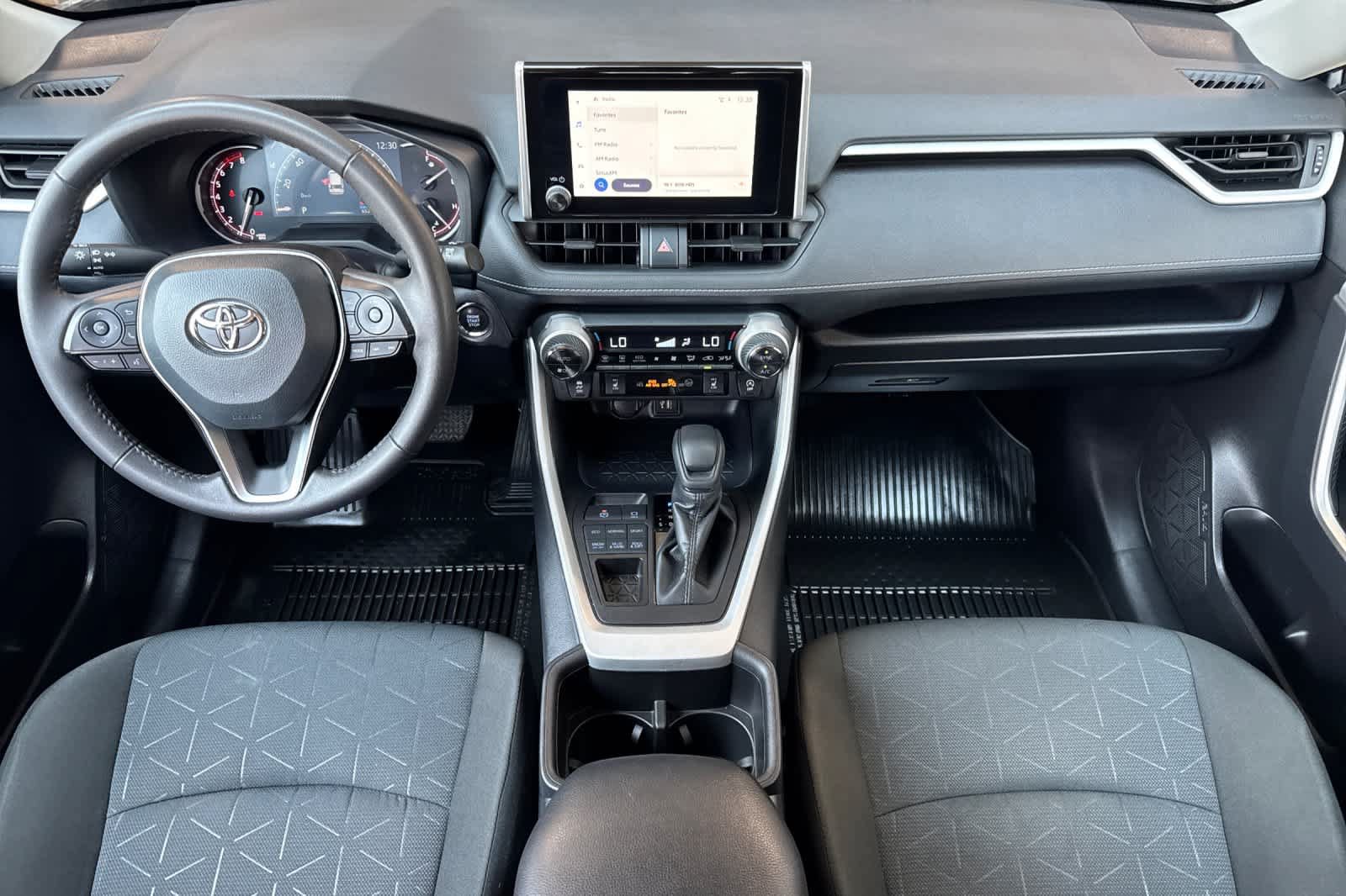 Used 2025 Toyota RAV4 XLE w/ Convenience Package AWD/4WD image 3