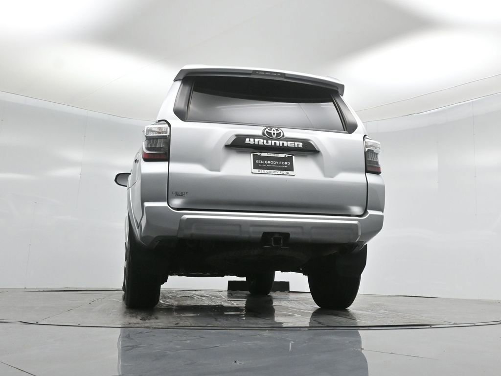 Used 2021 Toyota 4Runner TRD Off-Road image 16