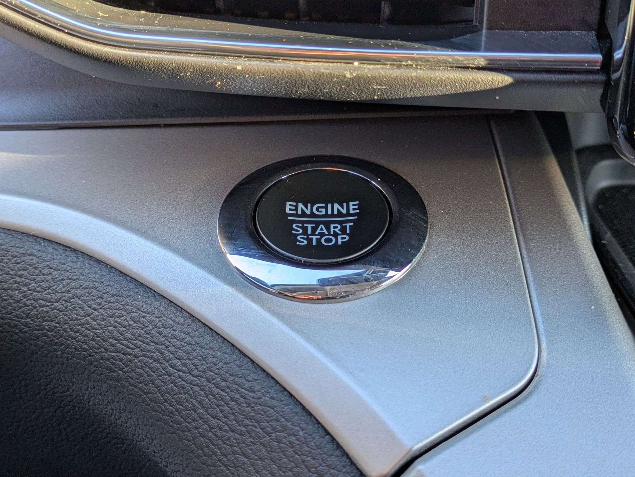 Certified 2023 Ford Explorer XLT w/ Equipment Group 202A image 25