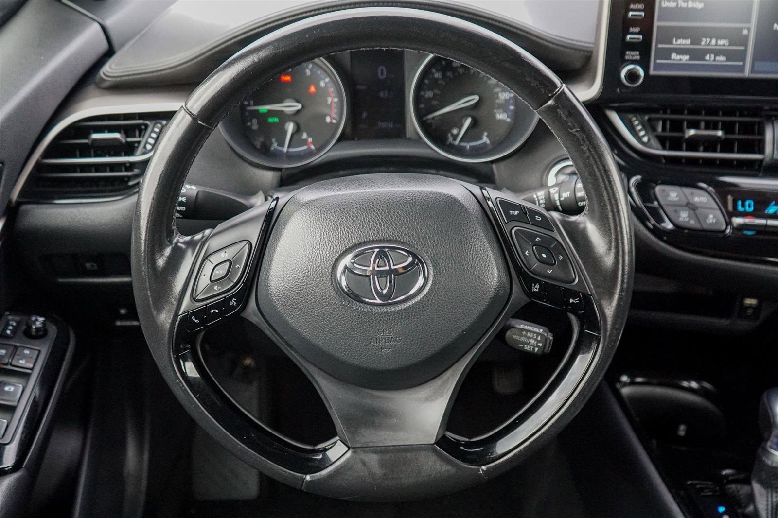 Used 2019 Toyota C-HR XLE FWD image 26