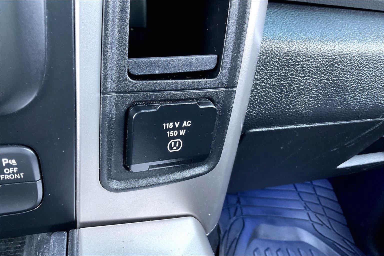 Used 2017 RAM 1500 Lone Star AWD/4WD image 32