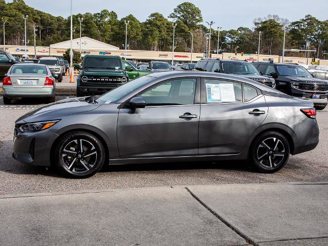 Used 2024 Nissan Sentra SV image 3