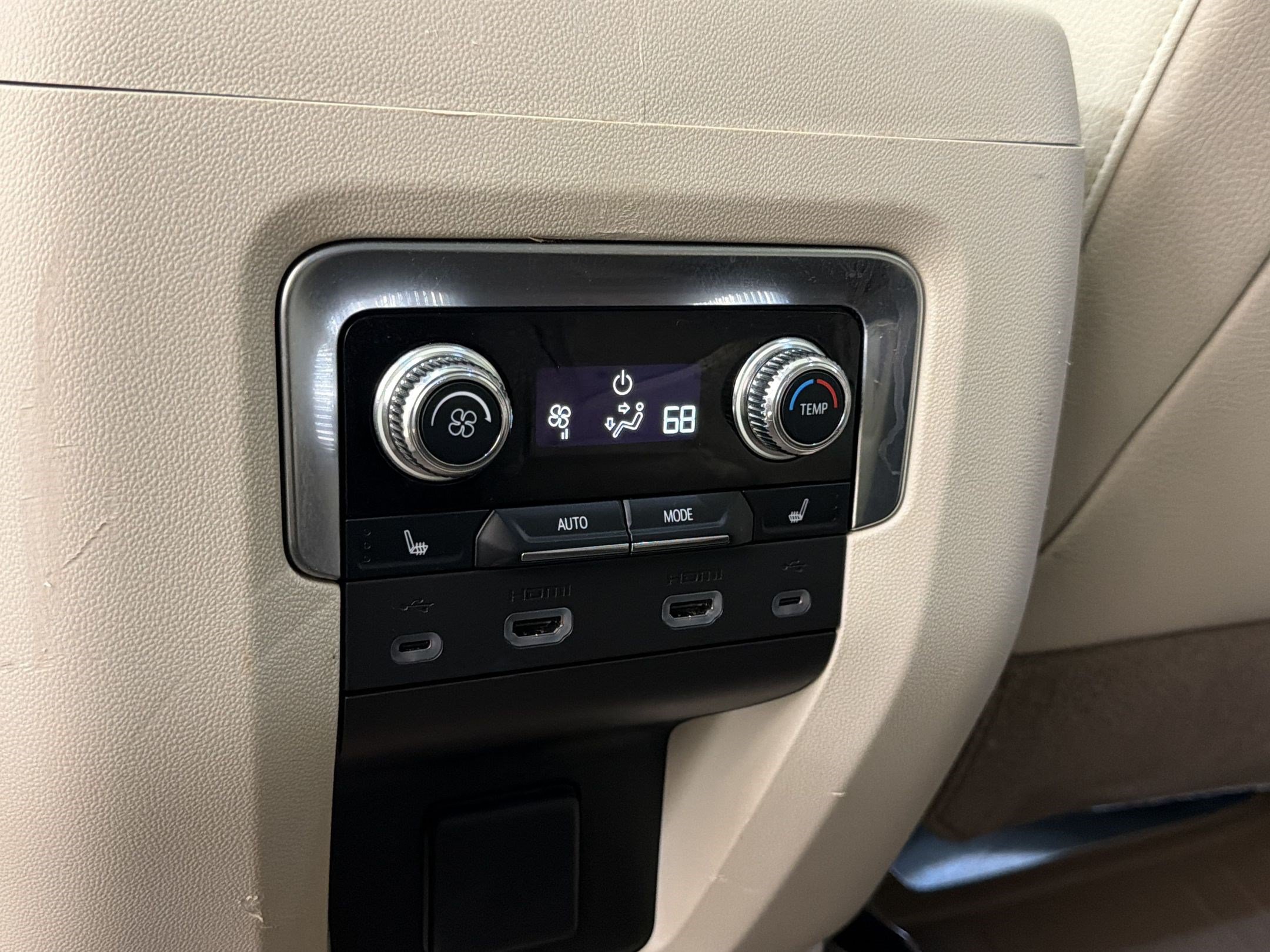 Used 2021 GMC Yukon Denali w/ Denali Ultimate Package RWD image 37