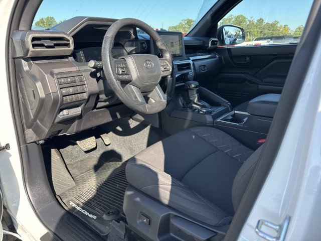 Used 2026 Toyota Tacoma SR5 AWD/4WD image 17