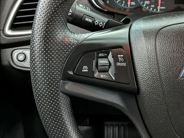 Used 2018 Chevrolet Trax LT FWD image 27