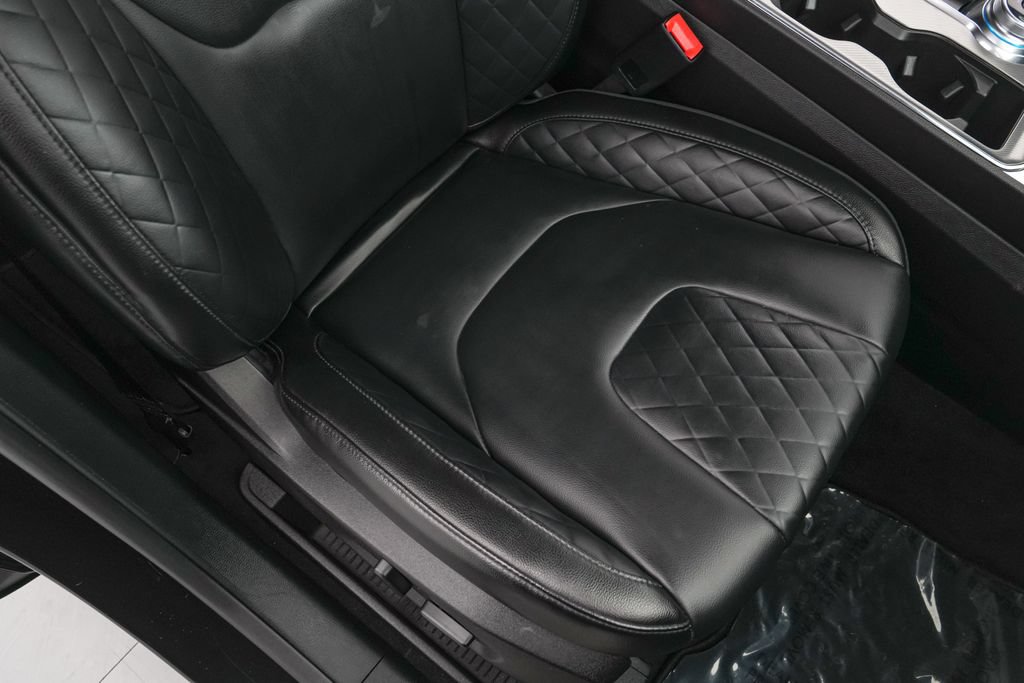 Certified 2023 Ford Edge Titanium AWD/4WD image 23