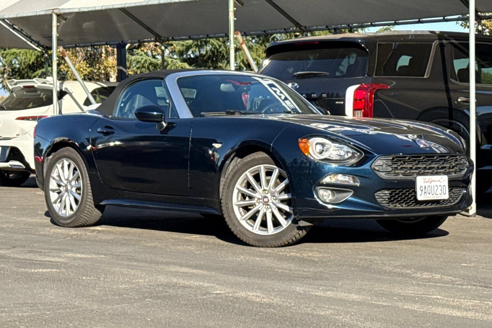 Used 2018 FIAT 124 Spider Lusso w/ Convenience Group RWD image 3