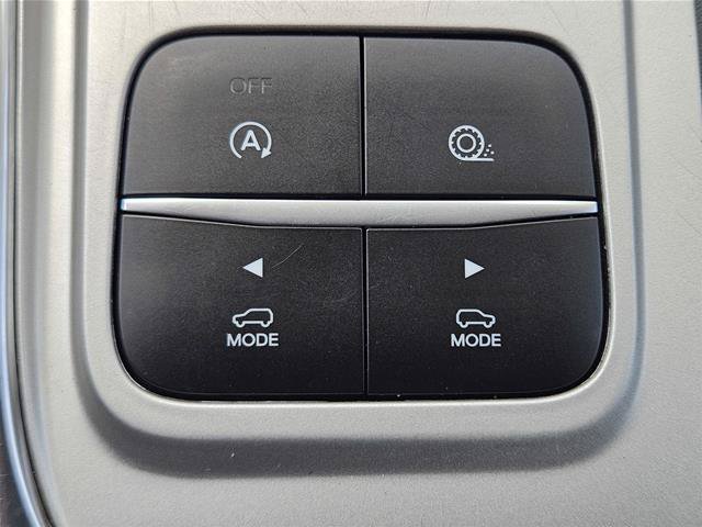 Certified 2024 Ford Explorer XLT w/ Equipment Group 202A RWD image 21