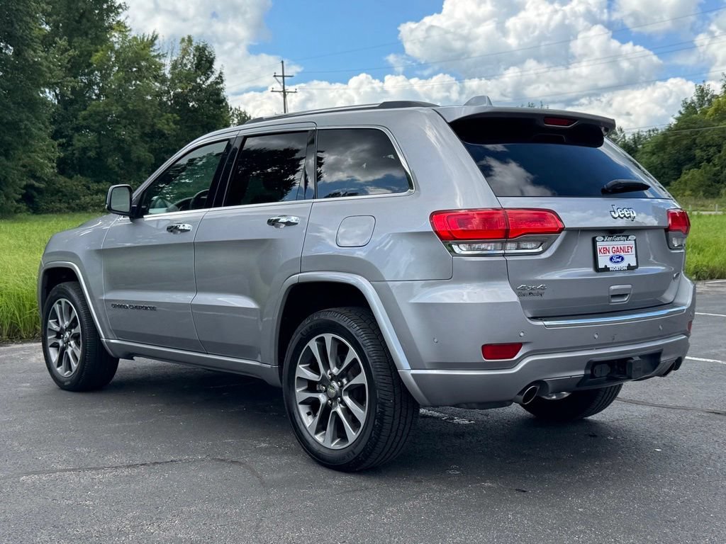 Used 2017 Jeep Grand Cherokee Overland w/ Jeep Active Safety Group AWD/4WD image 11