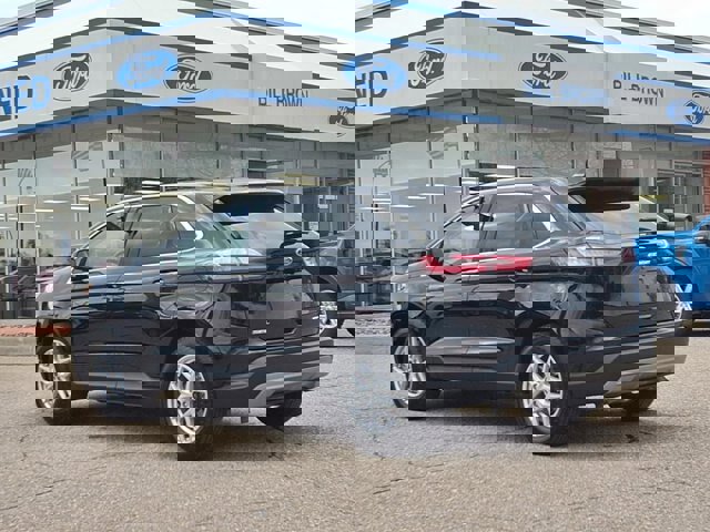 Certified 2024 Ford Edge SEL w/ Convenience Package image 3