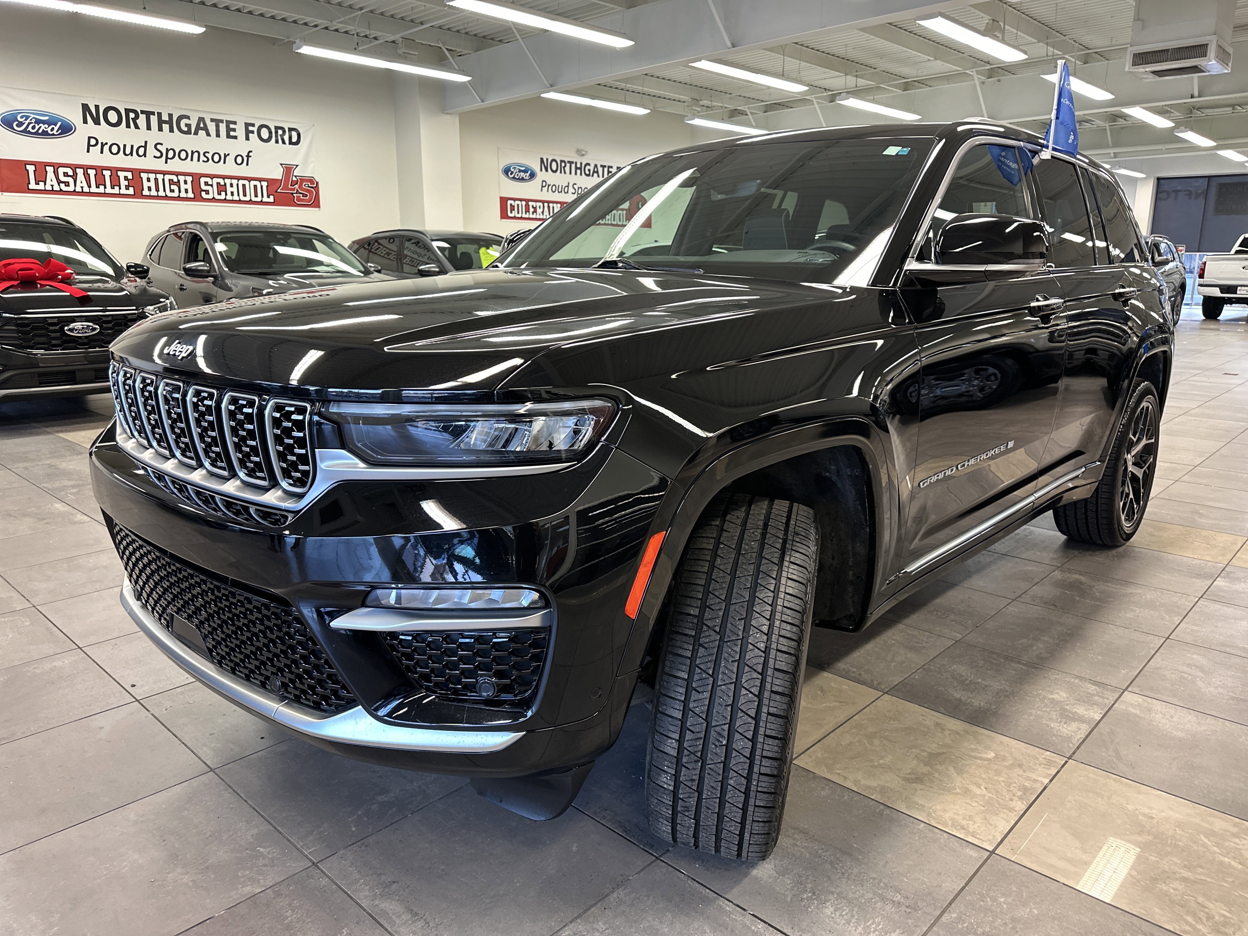 Used 2022 Jeep Grand Cherokee Summit image 17