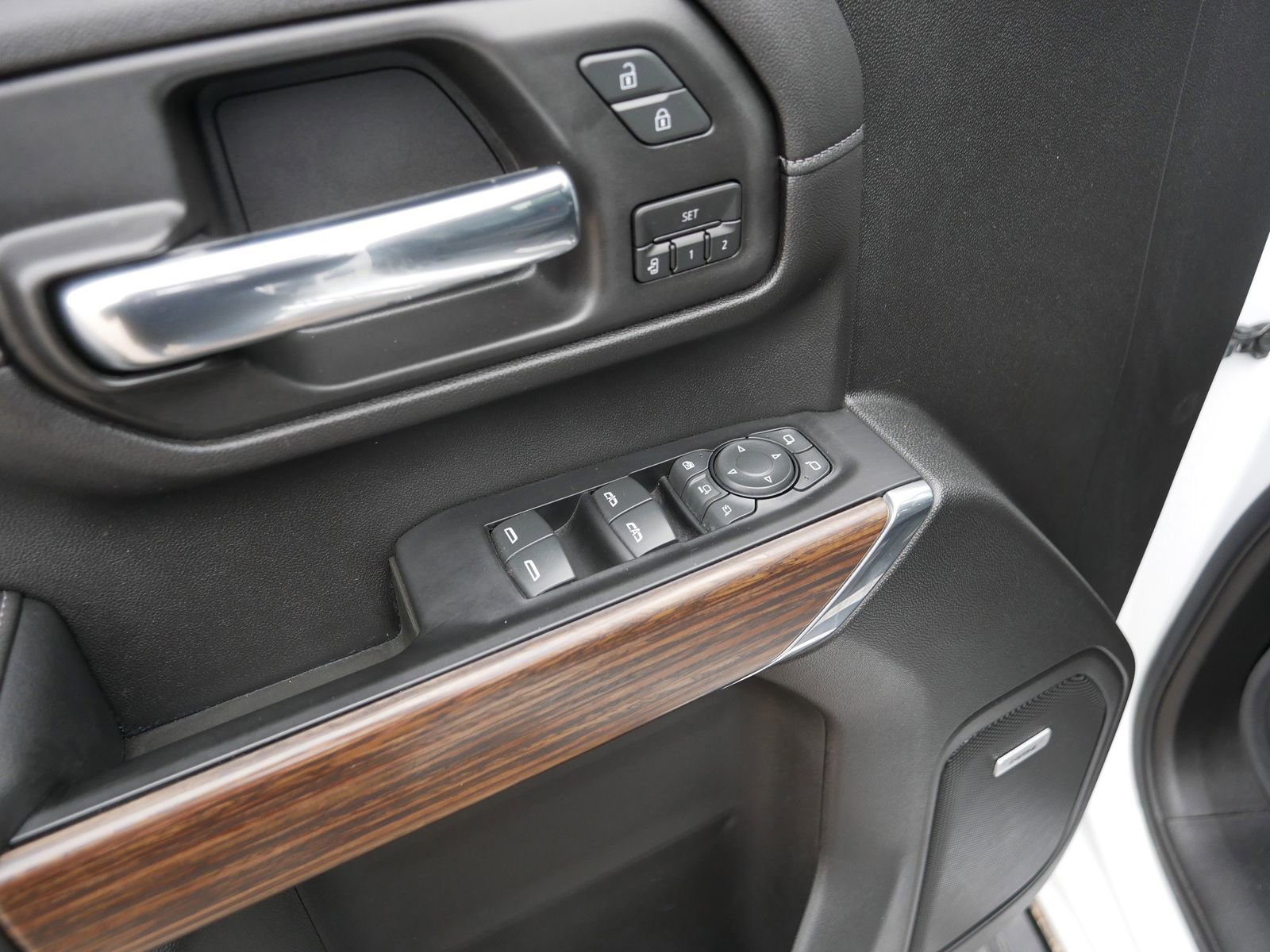 Used 2020 Chevrolet Silverado 2500 High Country w/ Z71 Off-Road Package image 18