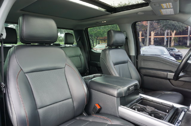 Certified 2024 Ford F250 Lariat w/ Lariat Ultimate Package AWD/4WD image 2
