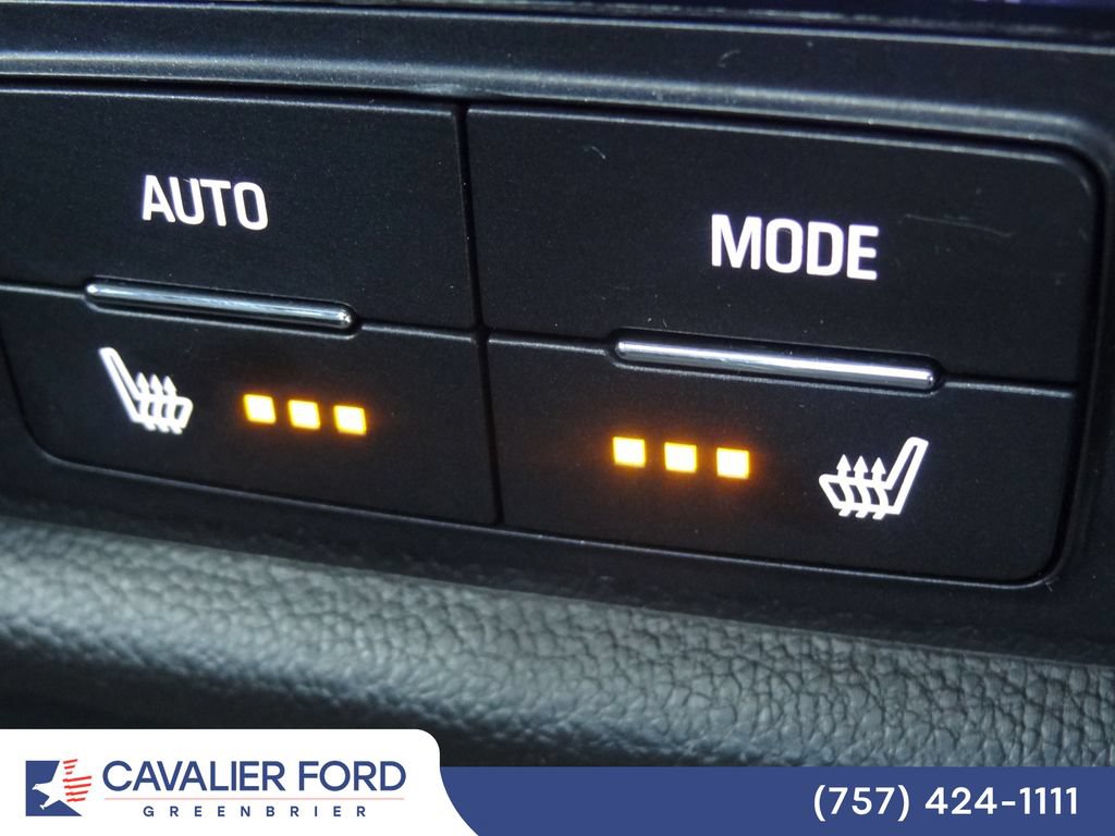 Used 2023 Chevrolet Traverse Premier w/ Redline Edition AWD/4WD image 15