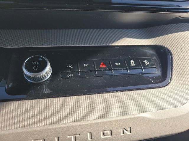 Certified 2025 Ford Expedition Active image 24