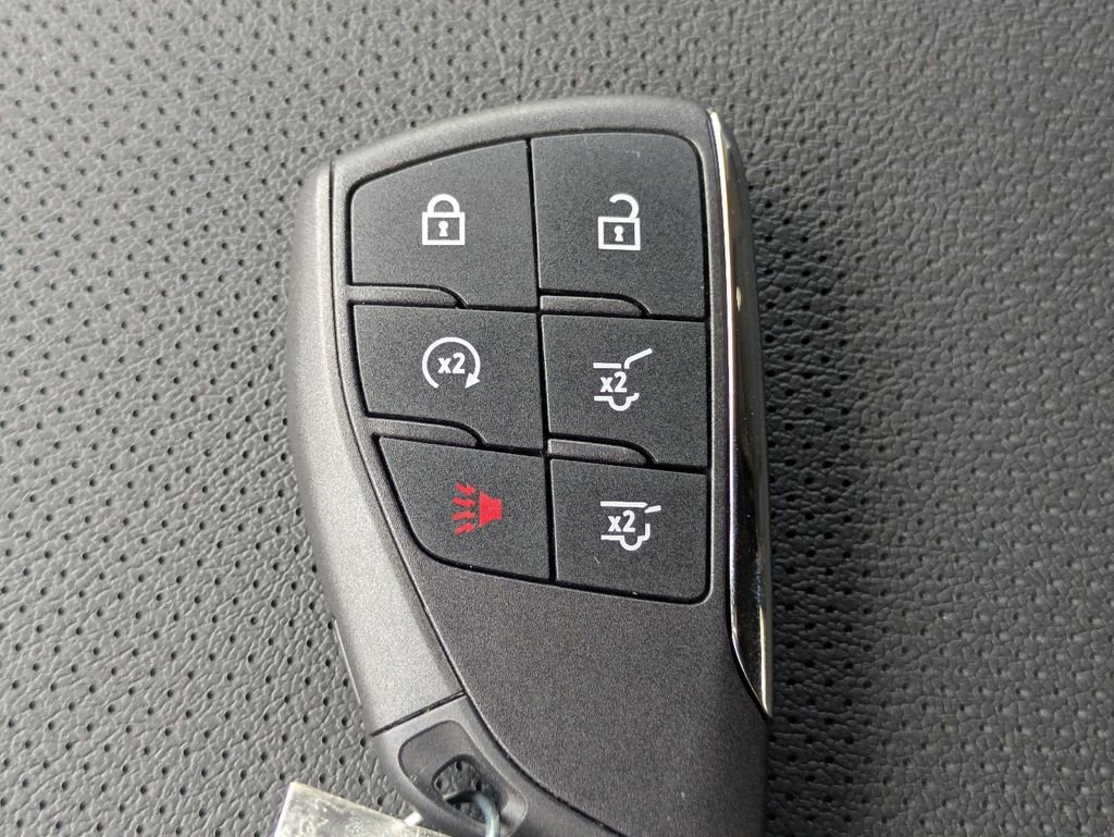 Used 2026 Chevrolet Tahoe Premier AWD/4WD image 30
