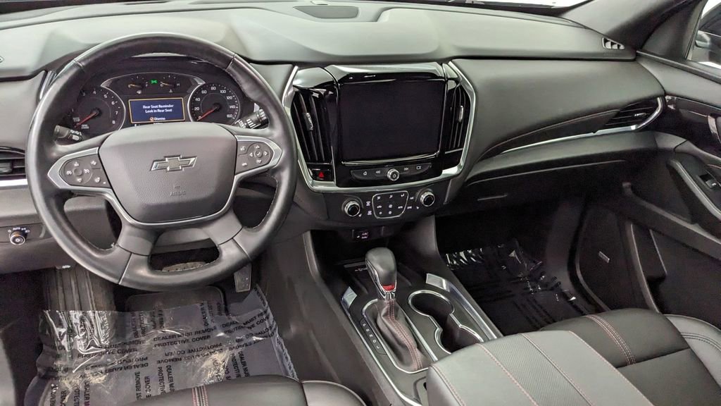 Used 2023 Chevrolet Traverse RS image 4