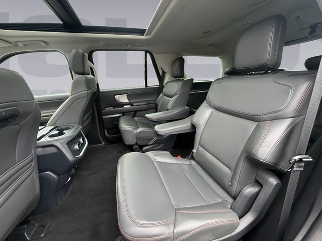 Certified 2025 Ford Expedition Active AWD/4WD image 16