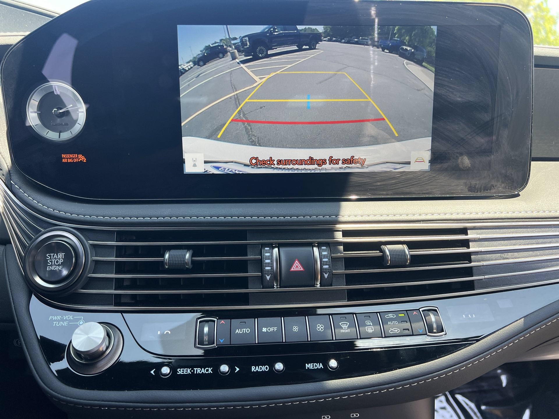 Used 2024 Lexus LS 500 RWD image 5