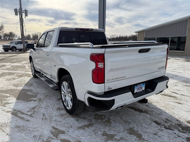 Used 2023 Chevrolet Silverado 1500 High Country w/ High Country Premium Package AWD/4WD image 4