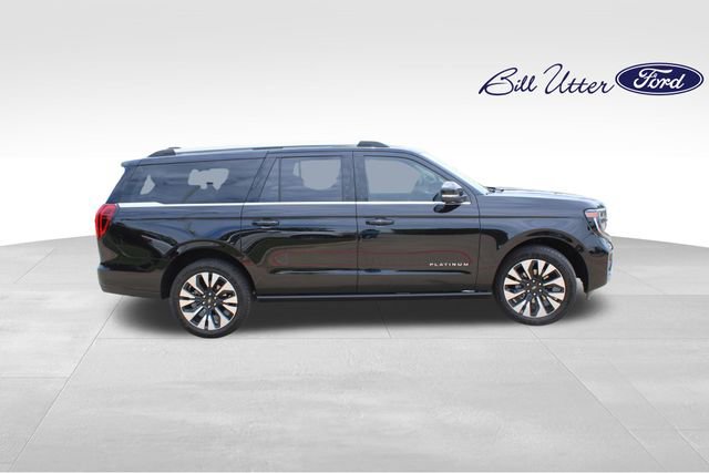 Certified 2025 Ford Expedition Max Platinum w/ Driver's Package AWD/4WD image 4