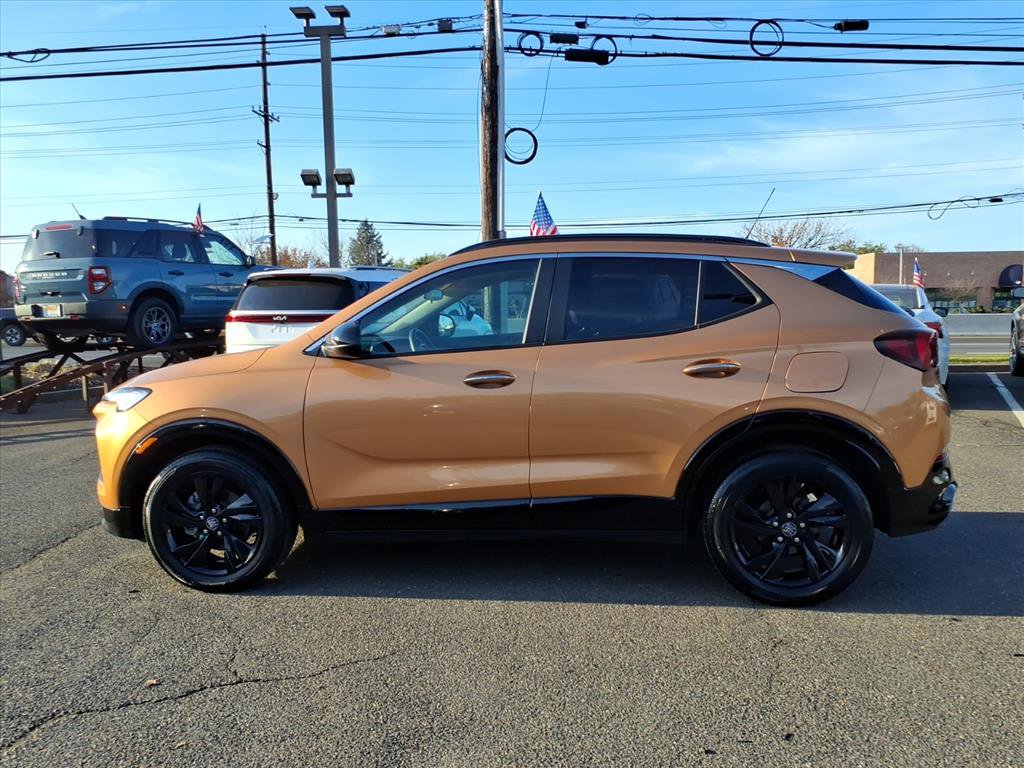 Used 2024 Buick Encore GX Sport Touring w/ Comfort Package image 4