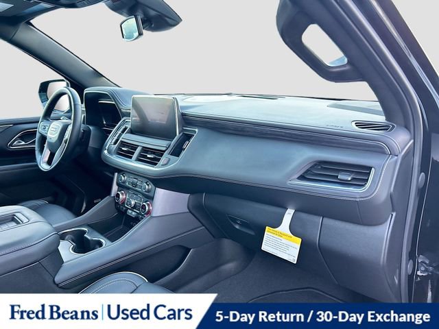 Used 2023 GMC Yukon XL SLT w/ SLT Luxury Package image 34