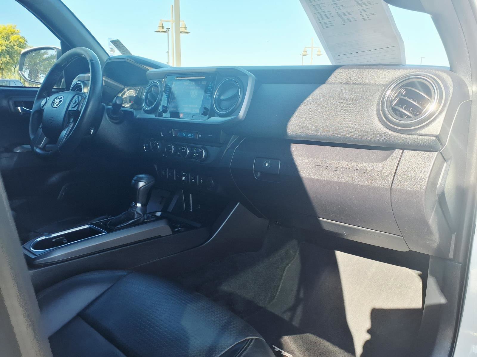Used 2019 Toyota Tacoma TRD Off-Road image 10