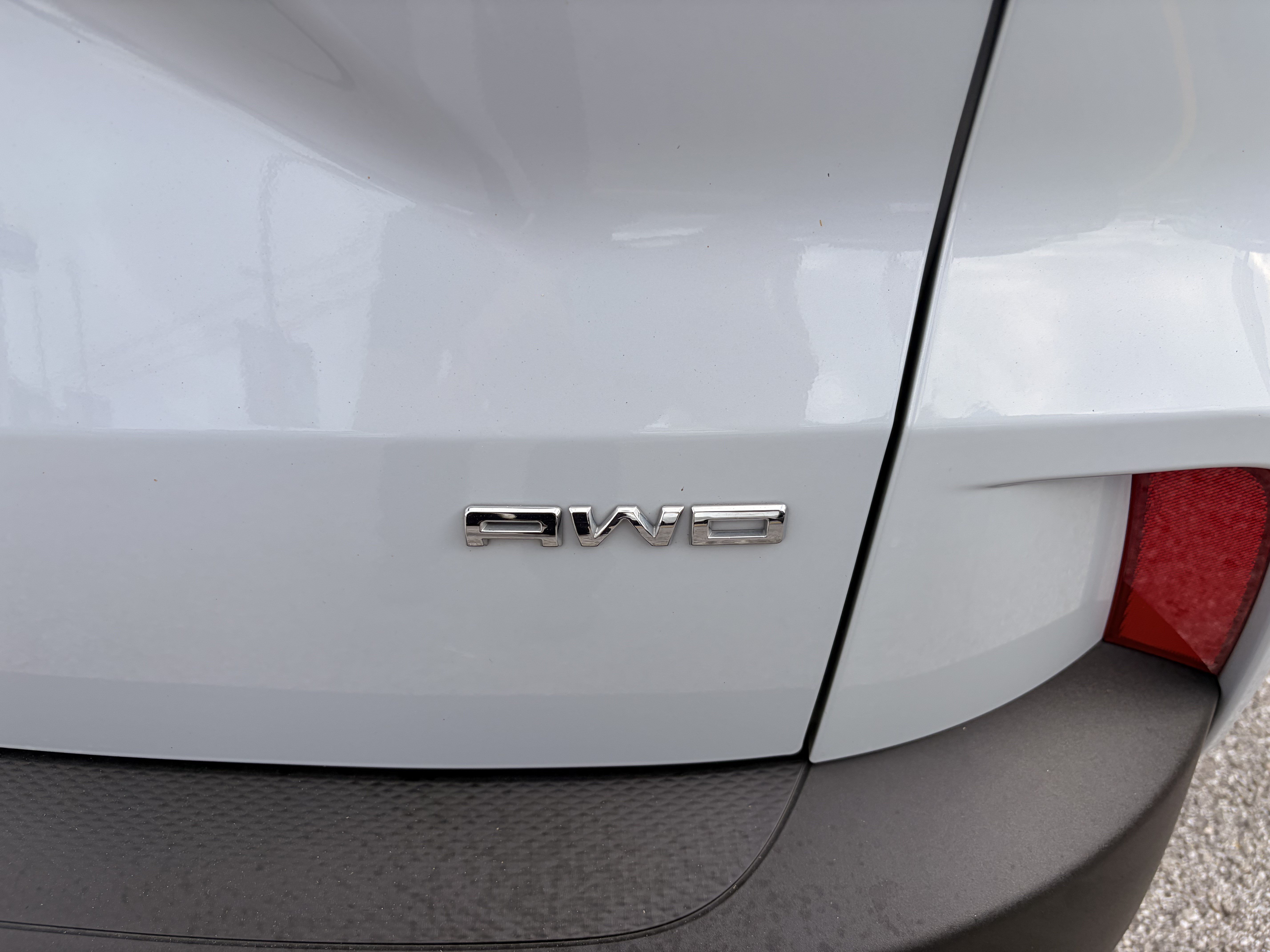 Certified 2025 Ford Escape ST-Line Select AWD/4WD image 17