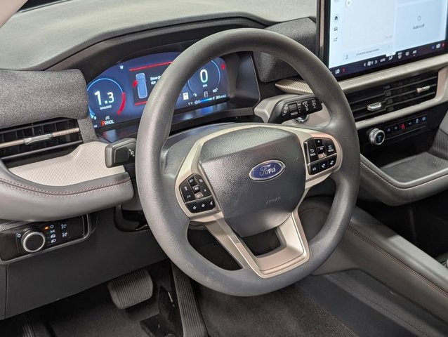 Certified 2026 Ford Explorer Active AWD/4WD image 8