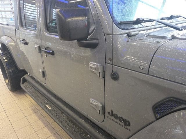 Used 2021 Jeep Gladiator Willys image 9