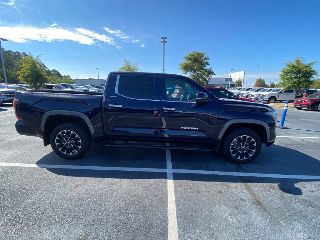 Used 2024 Toyota Tundra Limited AWD/4WD image 8
