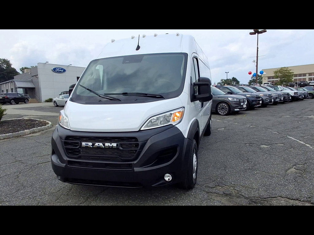 Used 2026 RAM ProMaster 2500 w/ Convenience Group FWD image 3