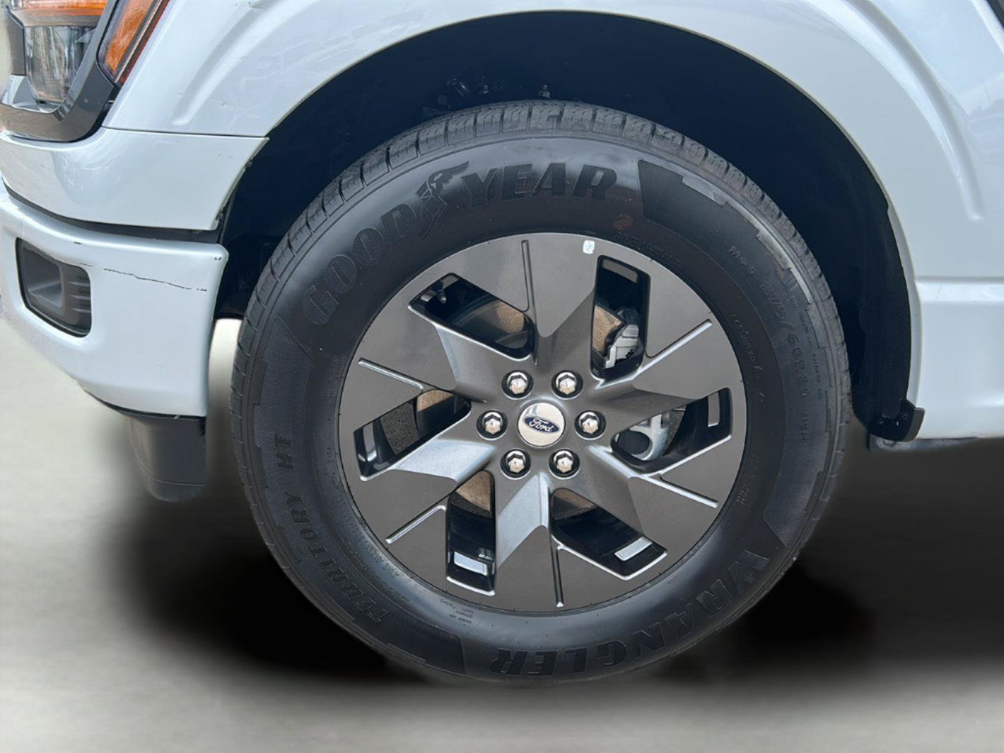 Certified 2025 Ford F150 STX w/ Equipment Group 200A RWD image 27