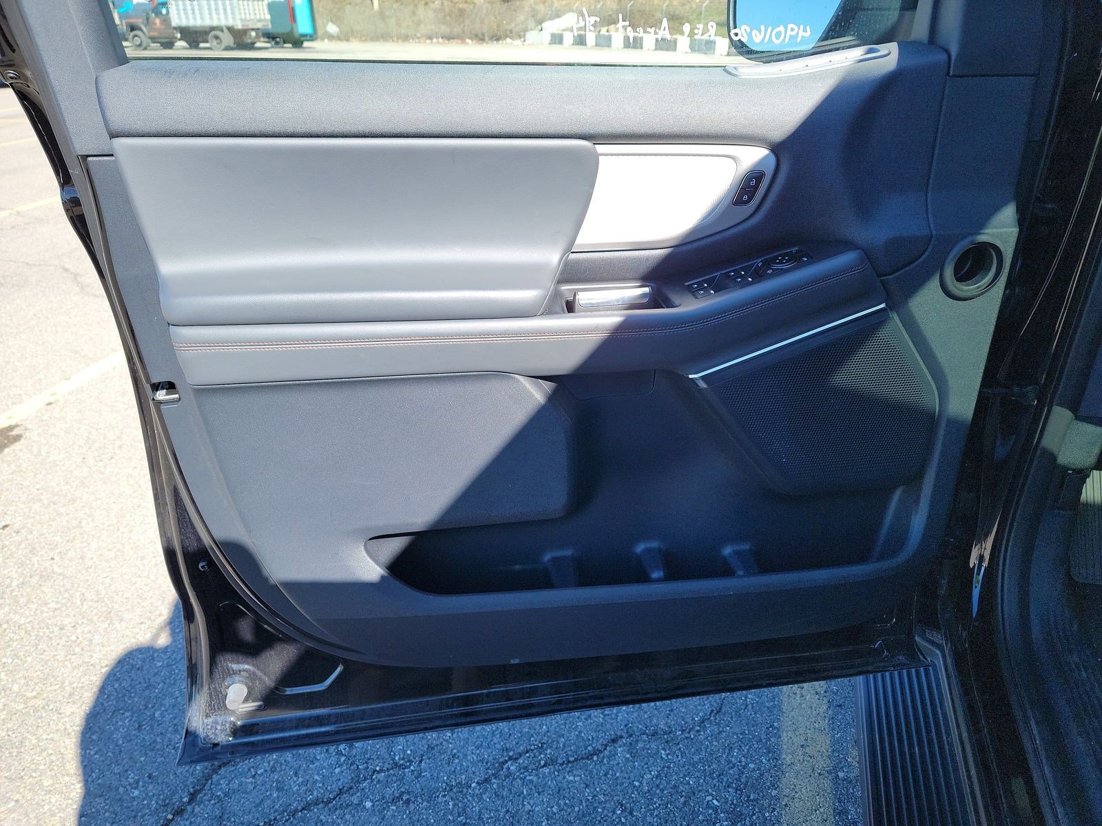 Certified 2025 Ford Expedition Max Active image 15