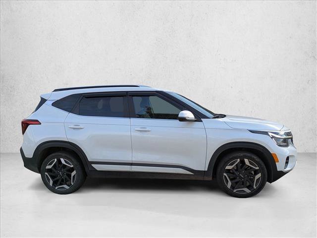 Used 2024 Kia Seltos SX w/ SX Sunroof Package AWD/4WD image 4
