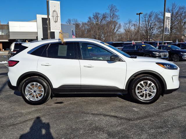 Certified 2022 Ford Escape SE image 5