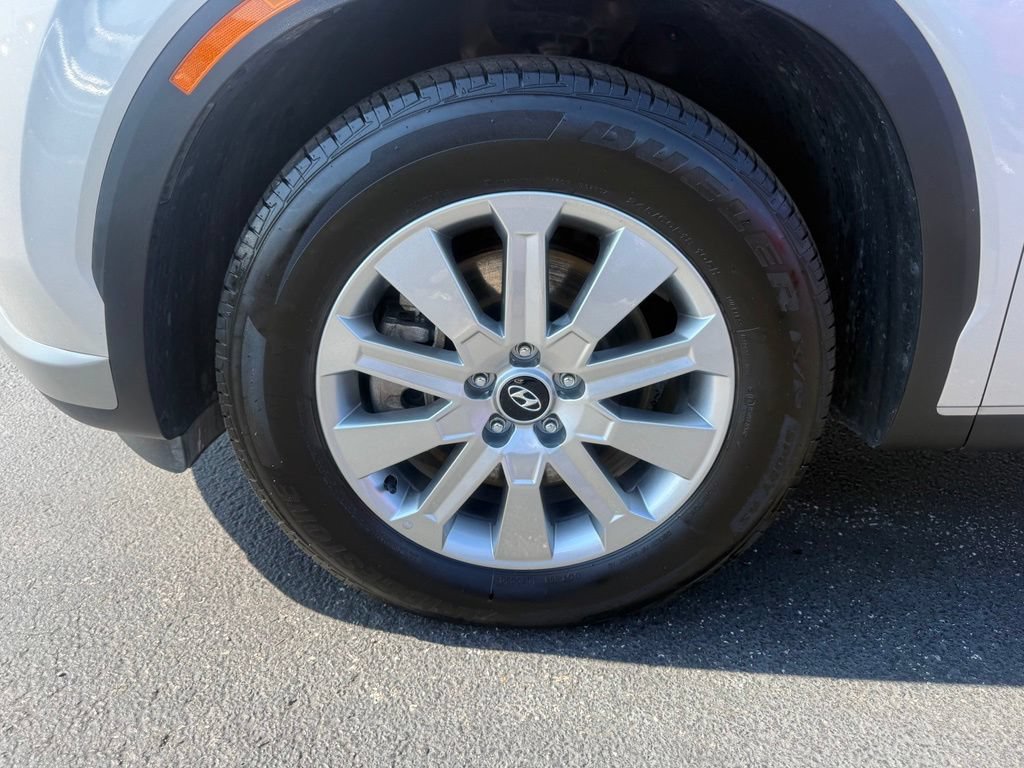 Used 2025 Hyundai Palisade SEL FWD image 13
