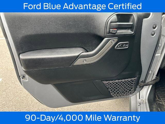 Used 2018 Jeep Wrangler Unlimited Sport w/ Power Convenience Group image 12