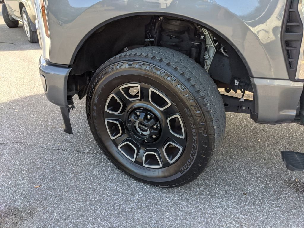Certified 2024 Ford F250 Platinum image 39