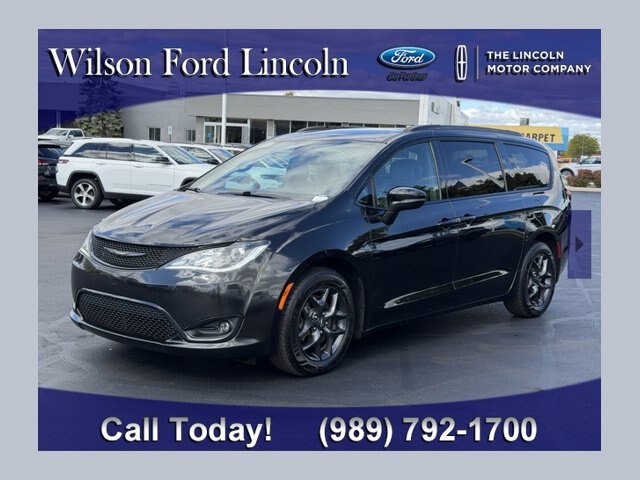 Used 2020 Chrysler Pacifica Limited w/ S Appearance Package