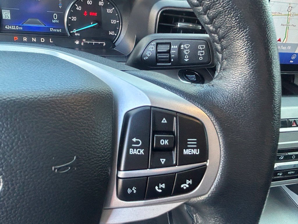 Certified 2022 Ford Explorer XLT w/ Equipment Group 202A AWD/4WD image 15