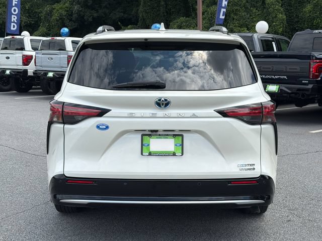 Used 2021 Toyota Sienna Limited FWD image 7