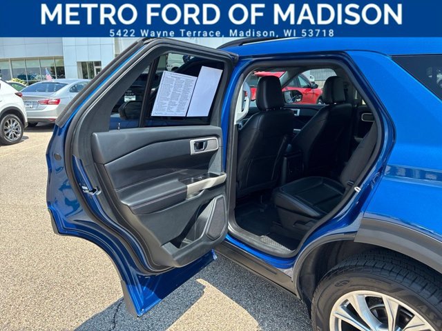 Certified 2022 Ford Explorer XLT w/ Equipment Group 202A AWD/4WD image 32