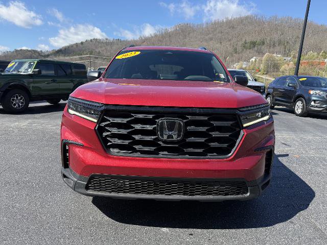 Used 2023 Honda Pilot Sport image 2