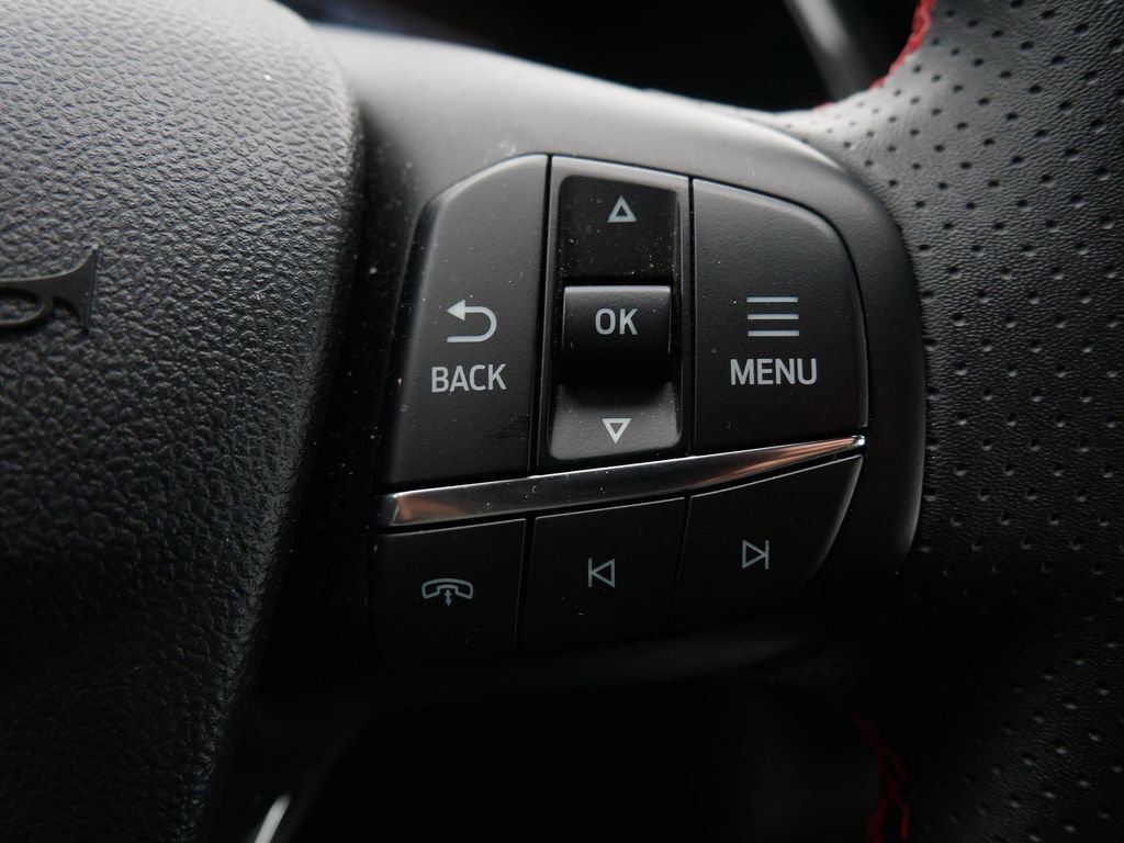 Certified 2025 Ford Escape ST-Line AWD/4WD image 26