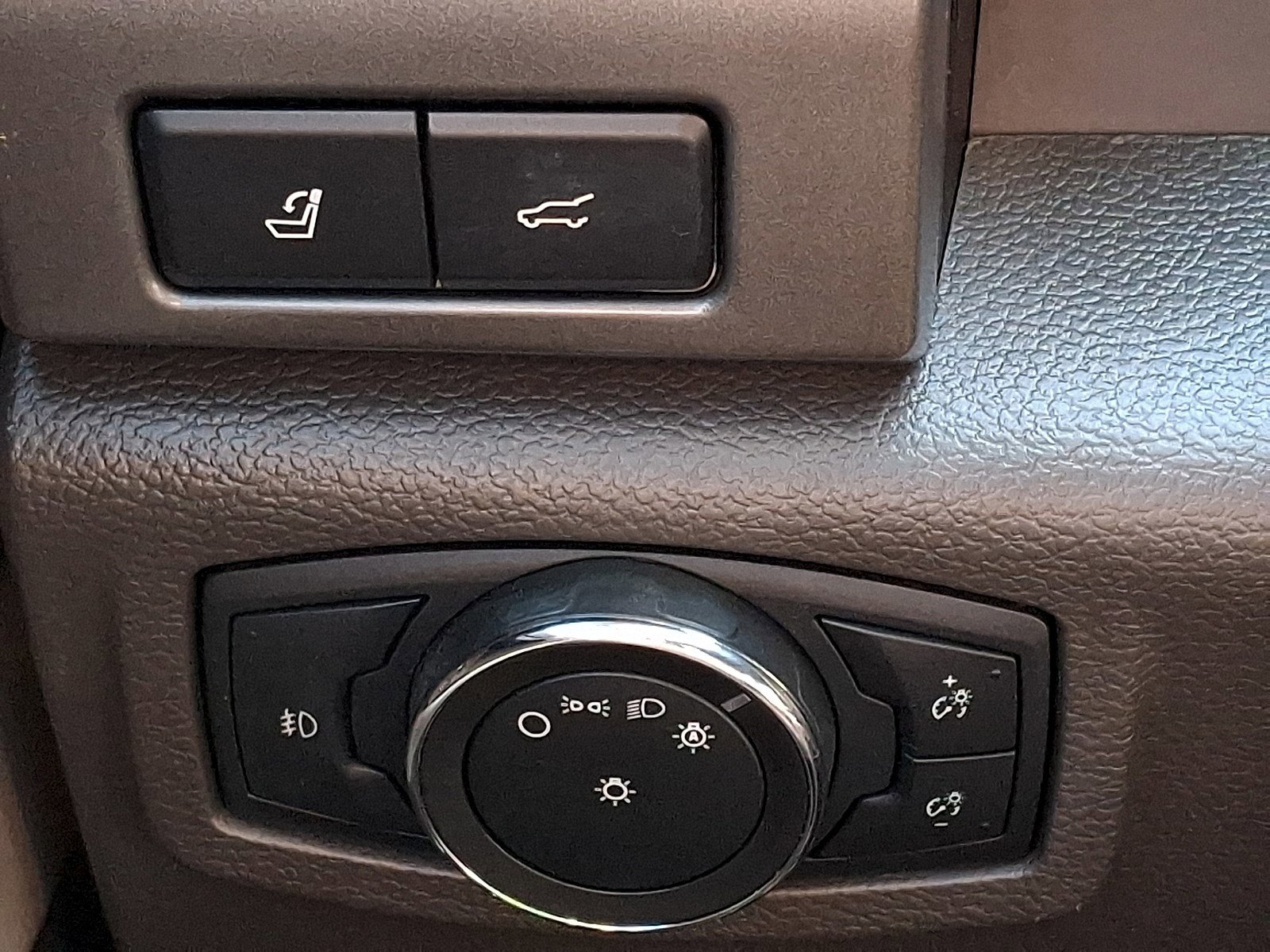Certified 2021 Ford Expedition XLT RWD image 25
